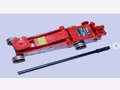 Classic Red Hydraulic Jack