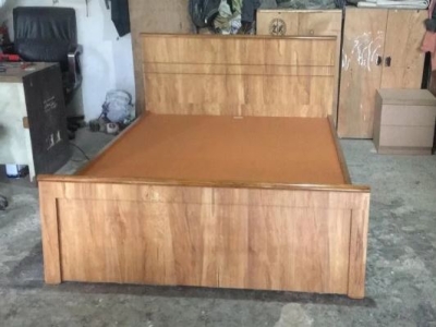 Light Brown Queen Size Bed