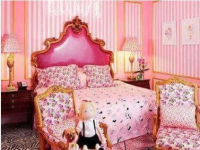 Pink And Golden Queen Size Wooden Bedroom Set