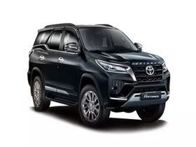 Toyota Fortuner car